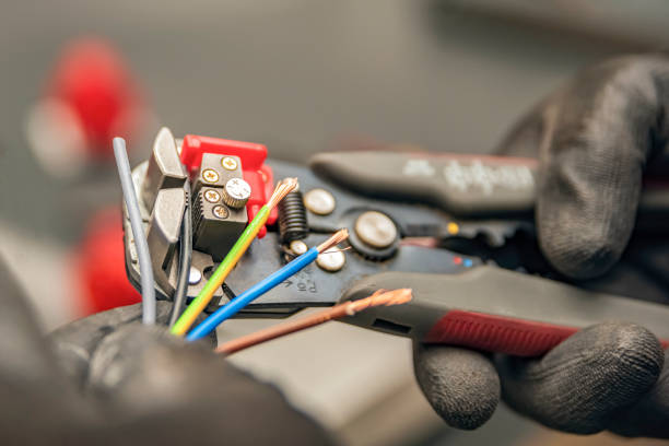 Best Licensed Electrician  in Port Edwards, WI